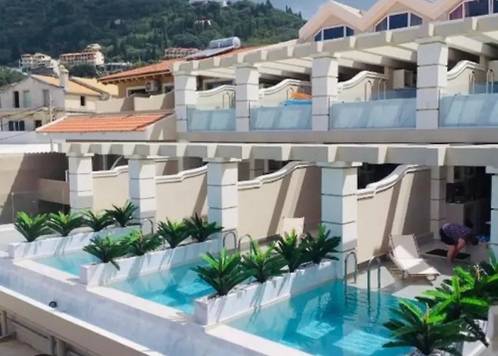 Agios Gordios Ξενοδοχείο με διαμερίσματα 4*